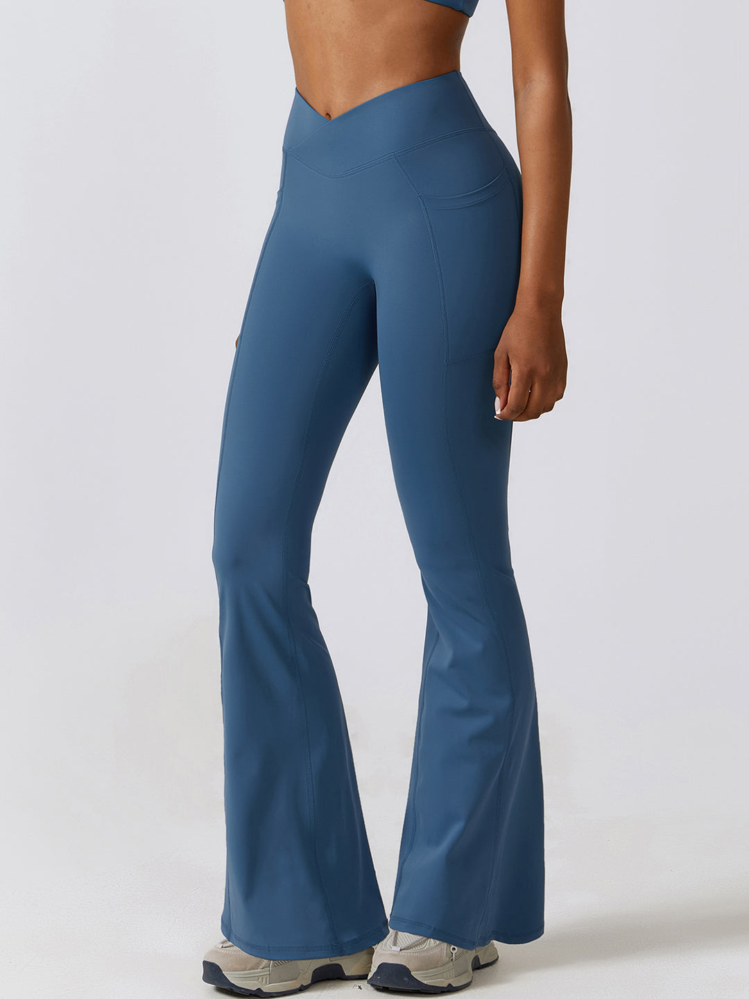 low & Focus Wide-Leg Active Pants