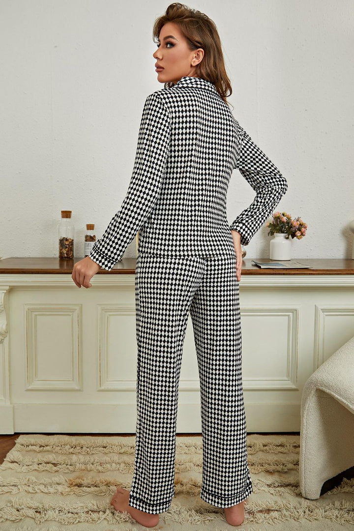 Effortless Nights Relaxed Checkered Set