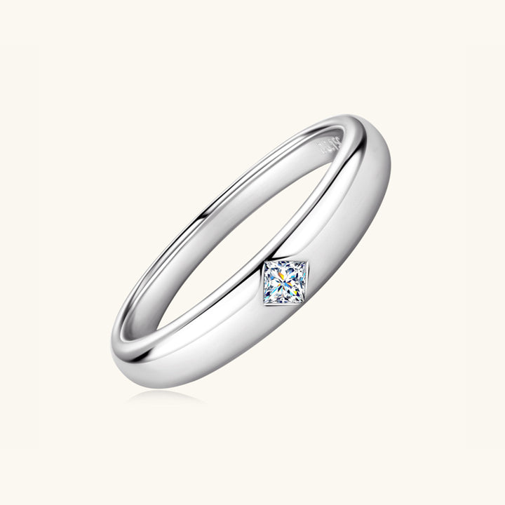 Shimmering Moissanite Solitaire Ring