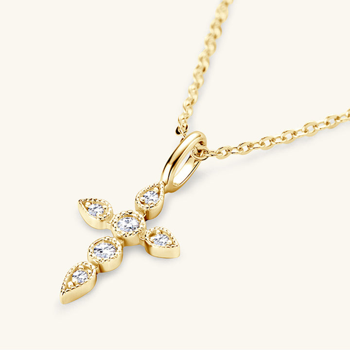 Luminous Embrace Moissanite Pendant Necklace