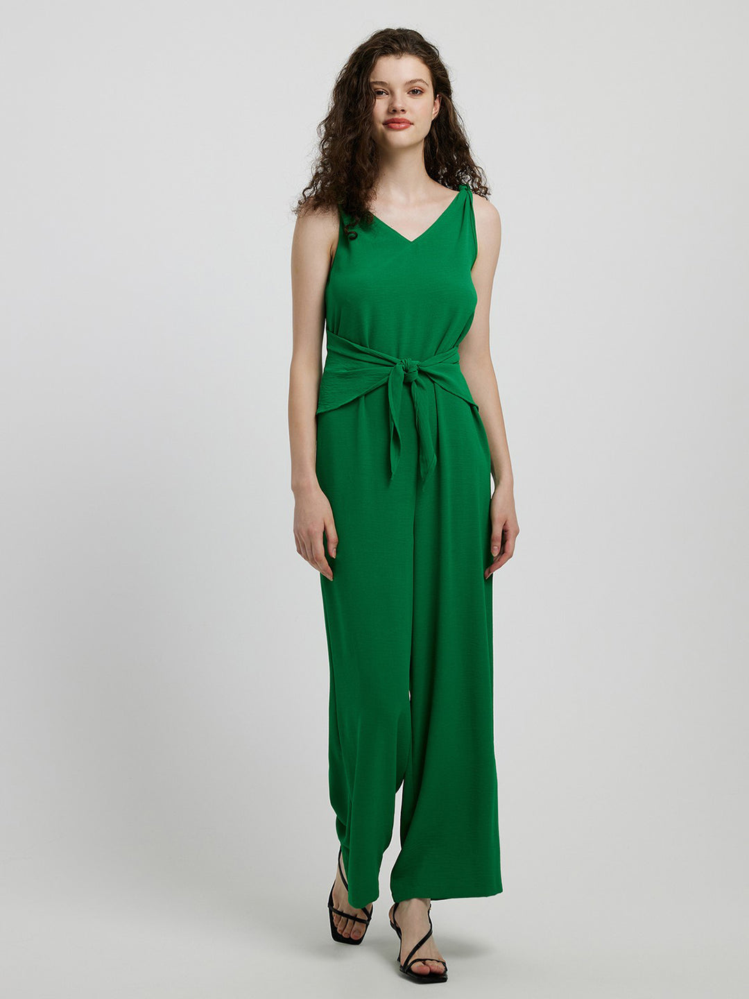 Effortless Chic: Knot Detail Sleeveless Jumpsuit